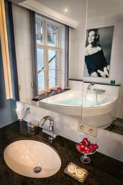 Canalside House - Luxury Guesthouse Bruges Room photo