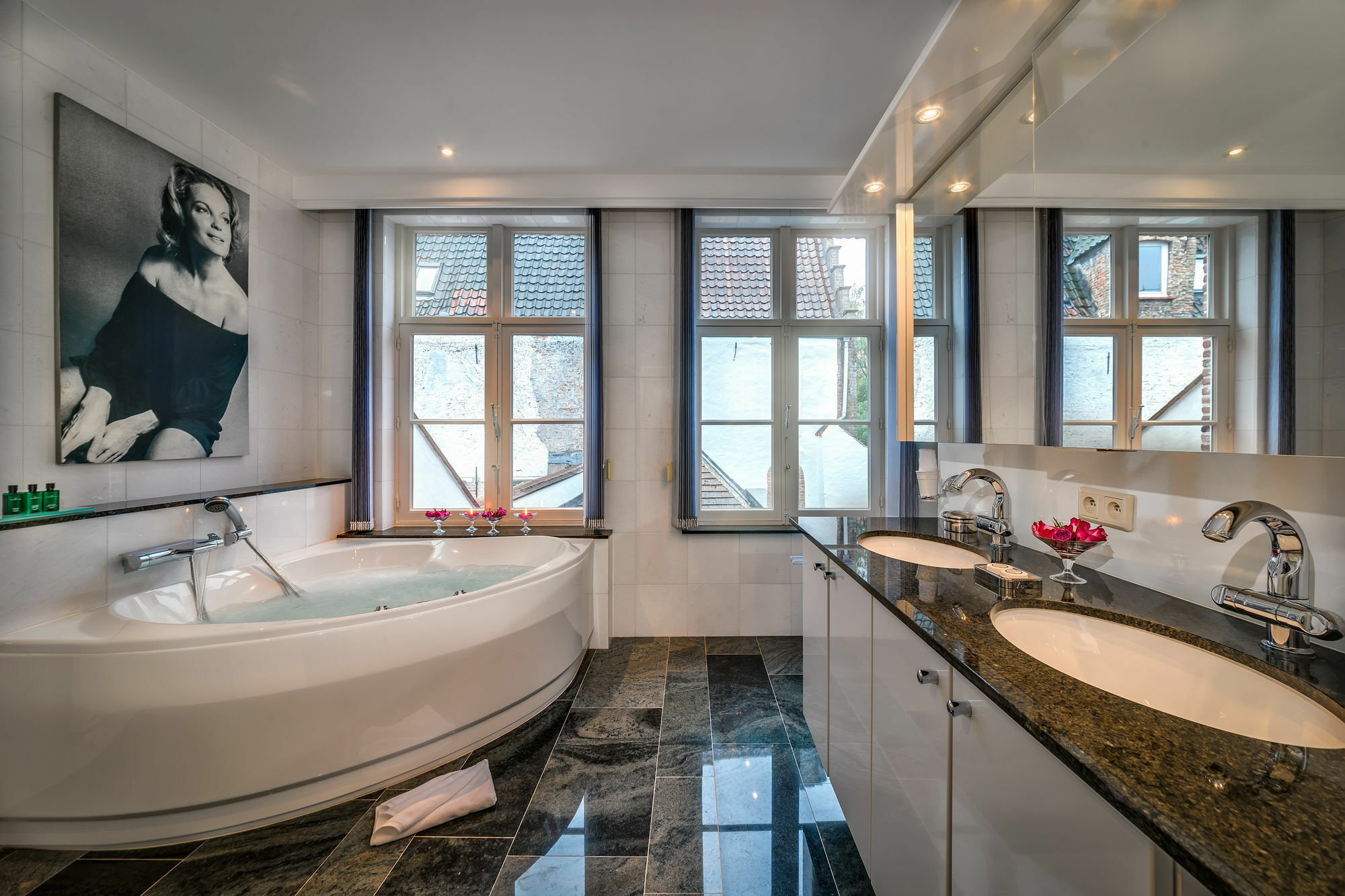 Canalside House - Luxury Guesthouse Bruges Exterior photo